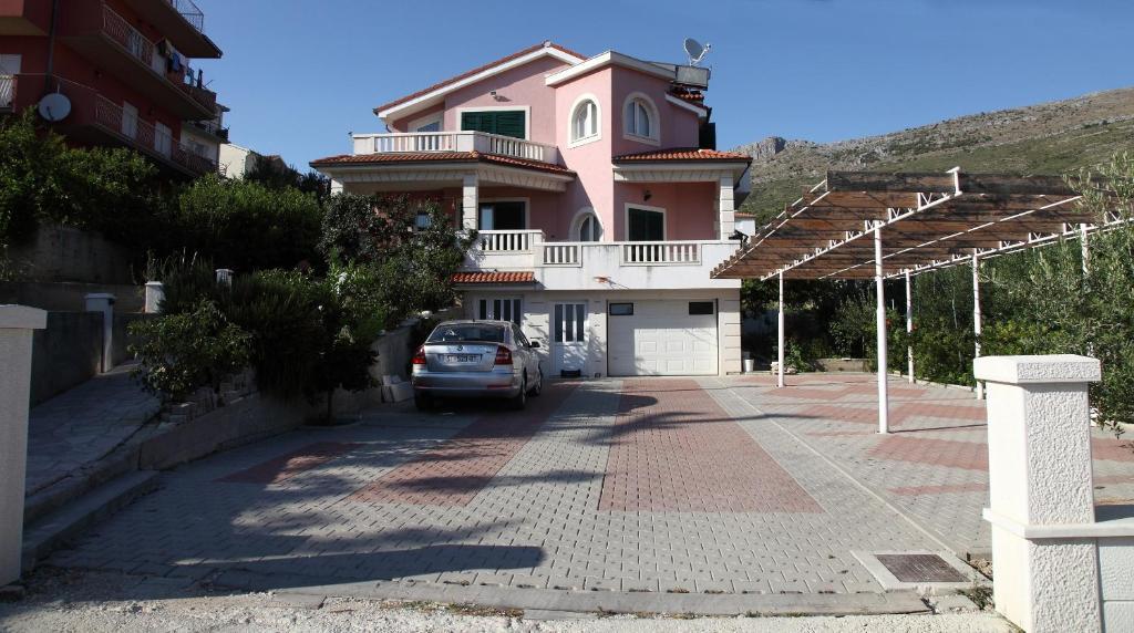 Apartments Dragun Podstrana Luaran gambar