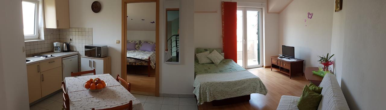 Apartments Dragun Podstrana Luaran gambar